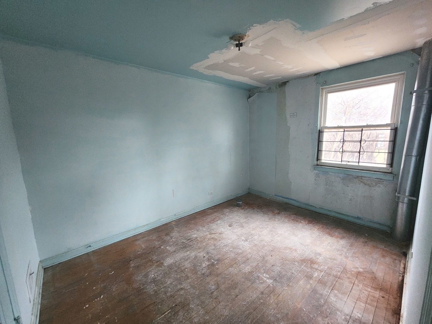 9731 S Brennan Avenue, Chicago, IL 60617