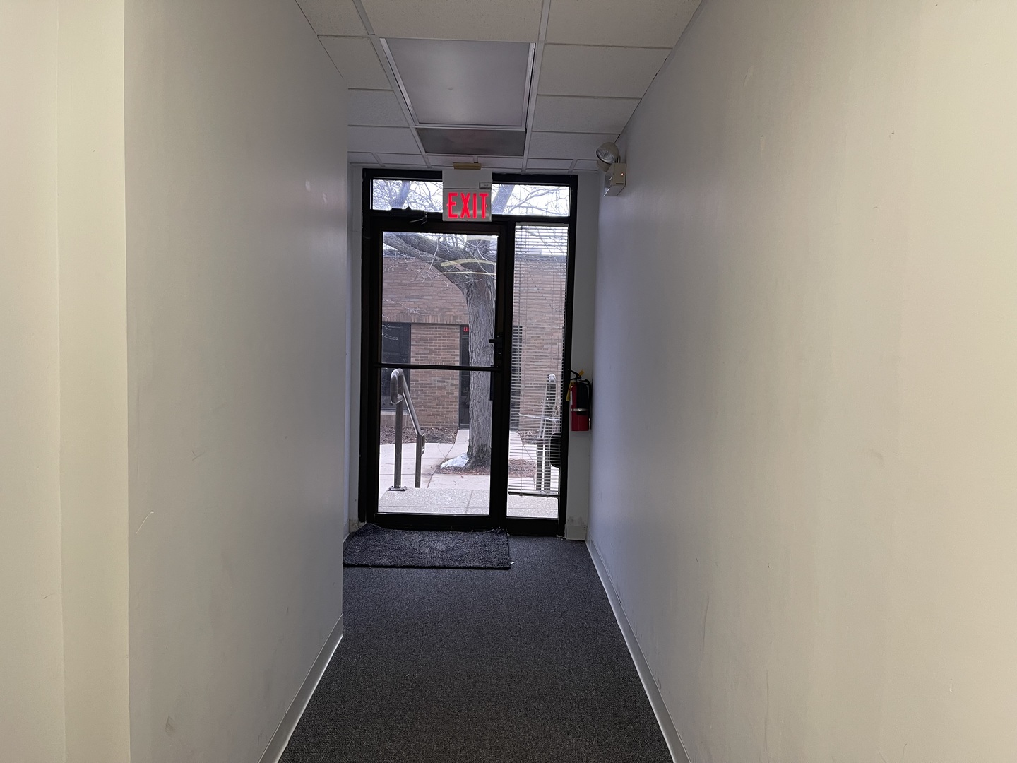 4260 Westbrook Drive #124, Aurora, IL 60504