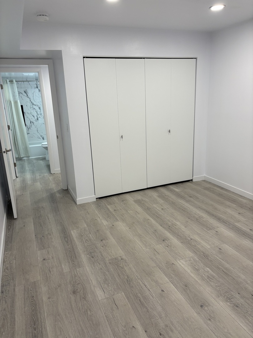 301 Lake Hinsdale Drive #108, Willowbrook, IL 60527