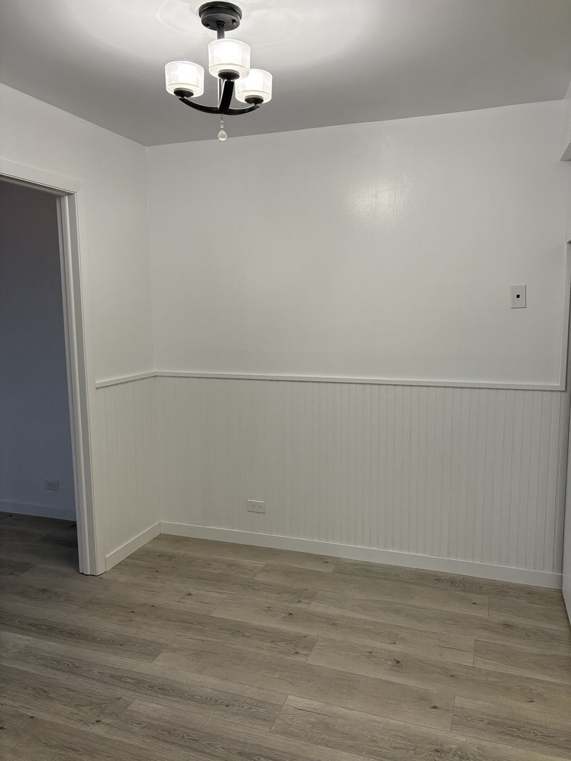 301 Lake Hinsdale Drive #108, Willowbrook, IL 60527