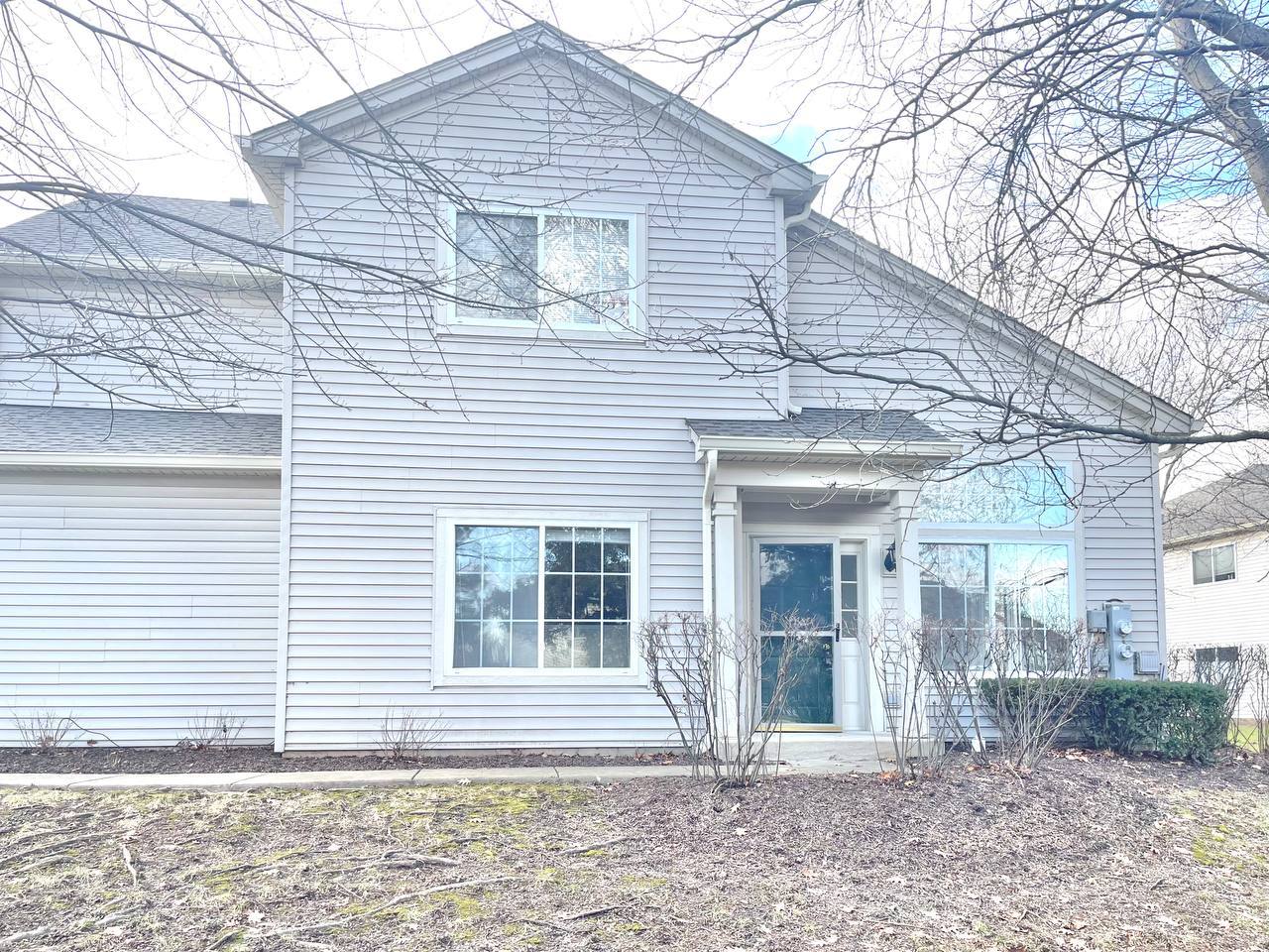 343 Abington Woods Drive, Aurora, IL 60502