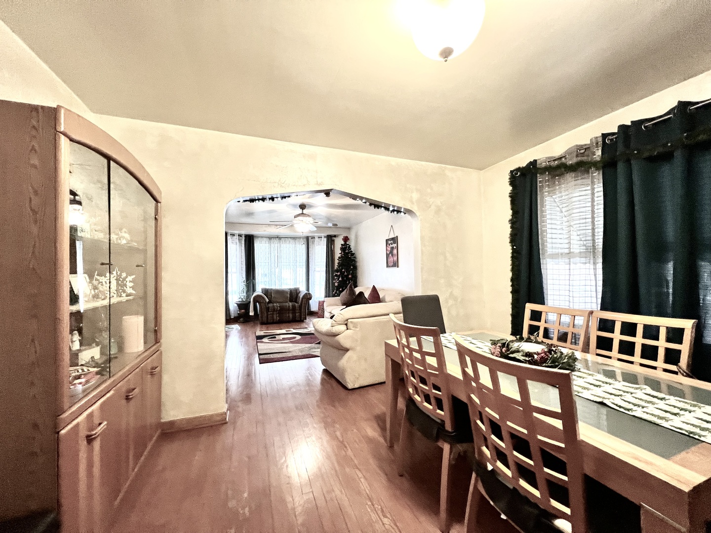 1924 High Street, Blue Island, IL 60406