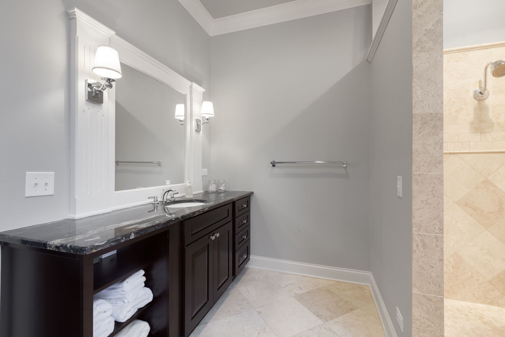 22 Aintree Road, St. Charles, IL 60174