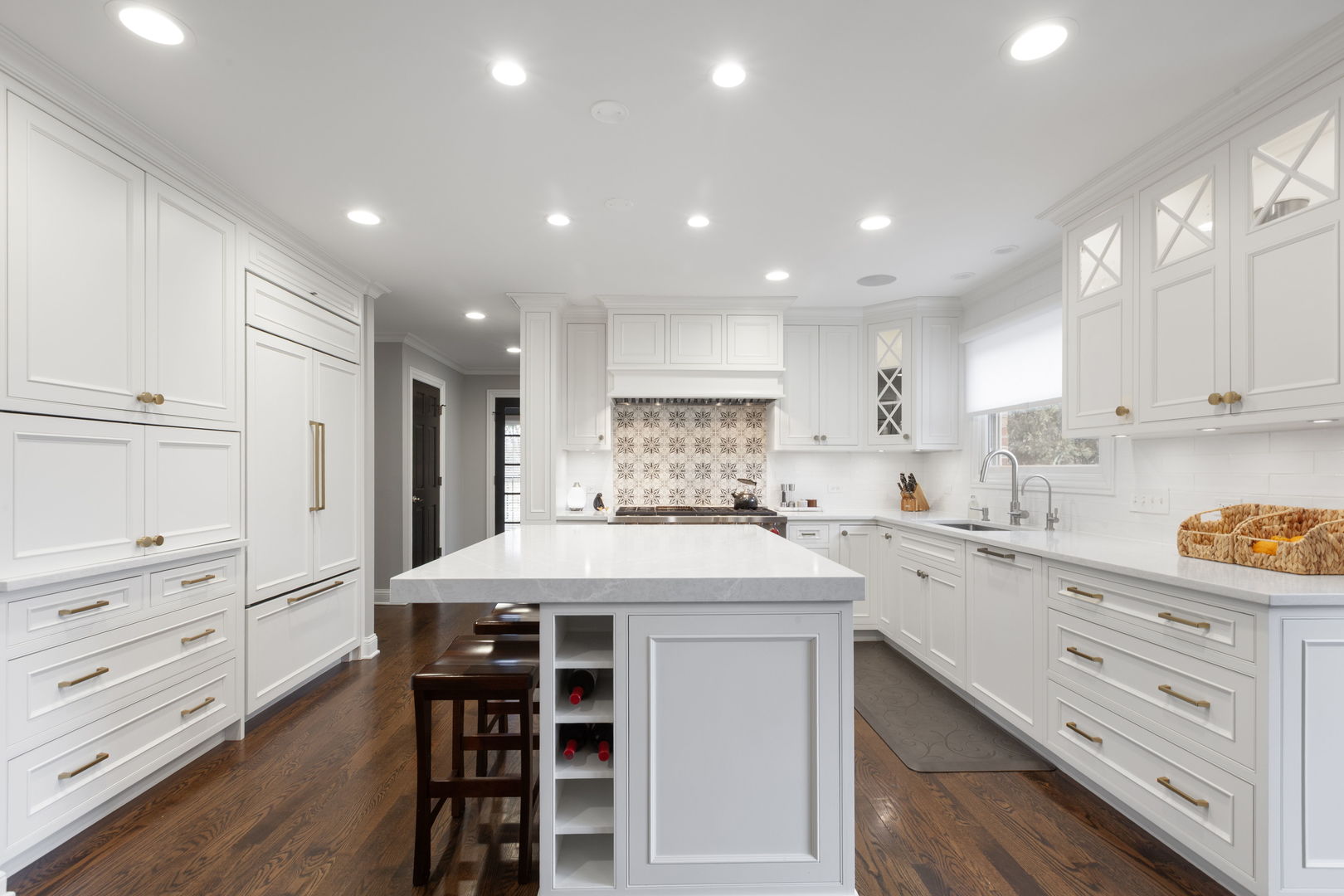 22 Aintree Road, St. Charles, IL 60174