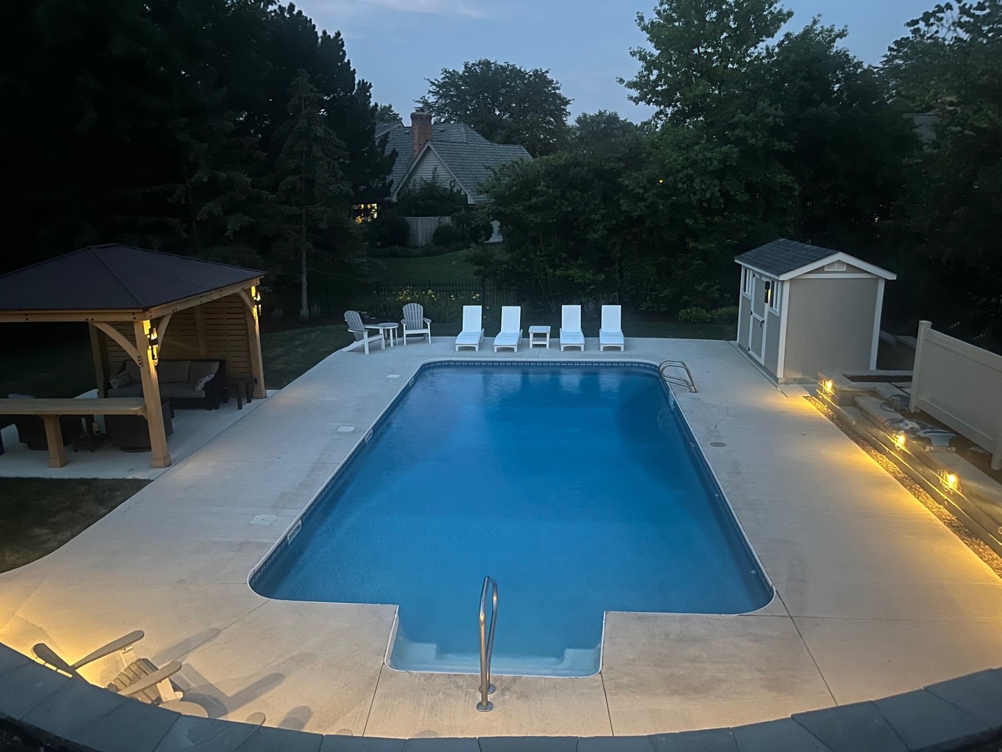 22 Aintree Road, St. Charles, IL 60174