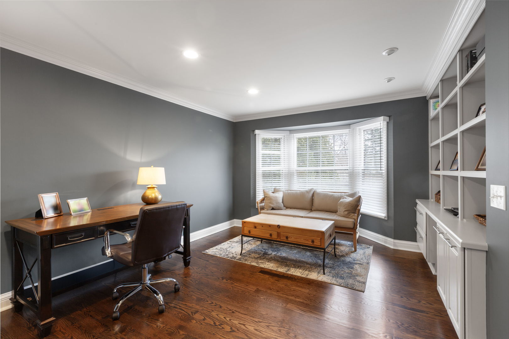 22 Aintree Road, St. Charles, IL 60174