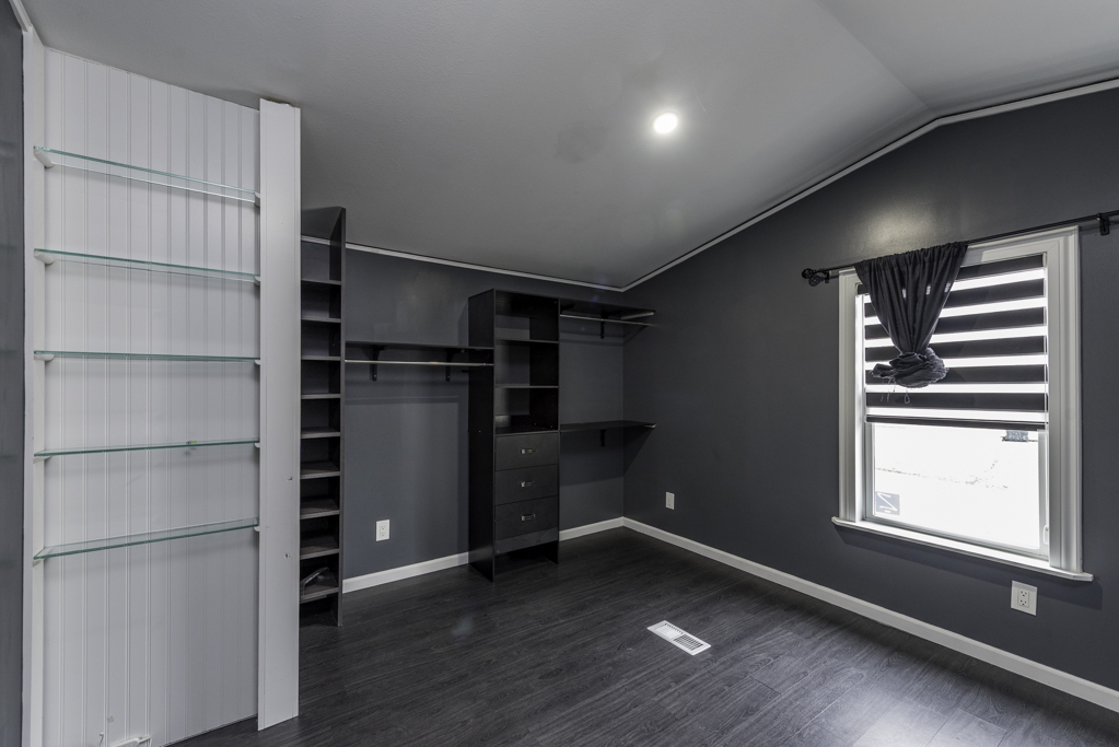 38569 N Sheridan Road #512, Beach Park, IL 60087