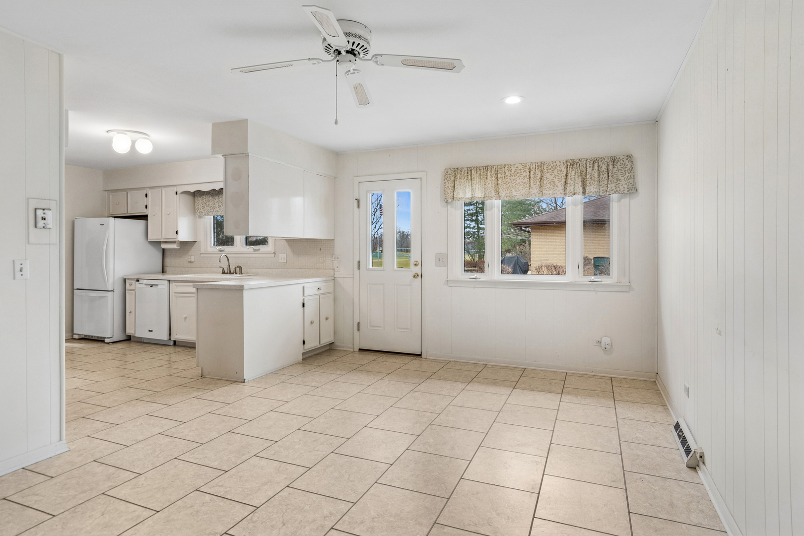 209 Herbert Street, Downers Grove, IL 60515