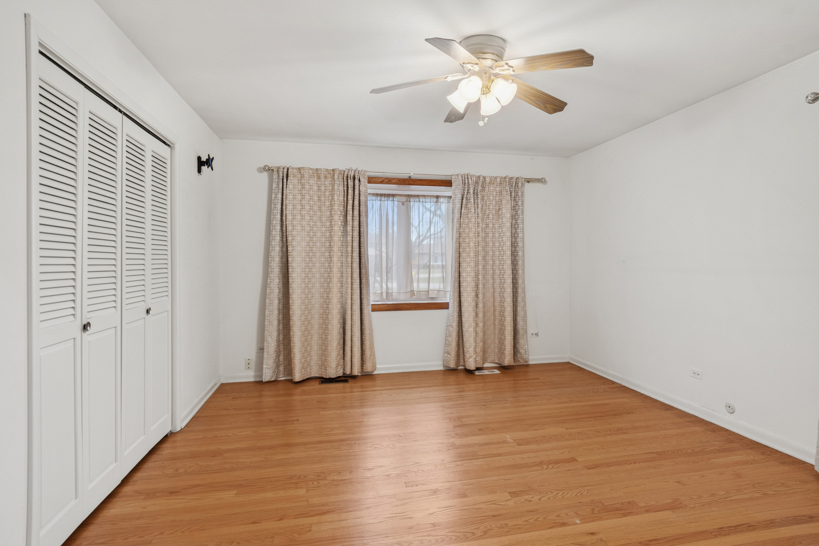 209 Herbert Street, Downers Grove, IL 60515