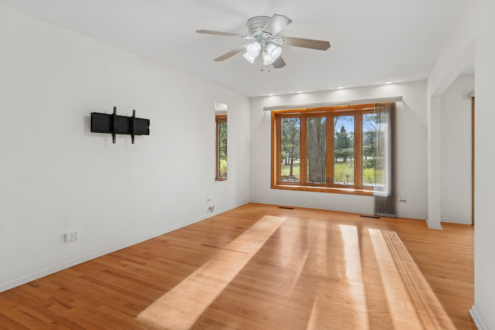 209 Herbert Street, Downers Grove, IL 60515