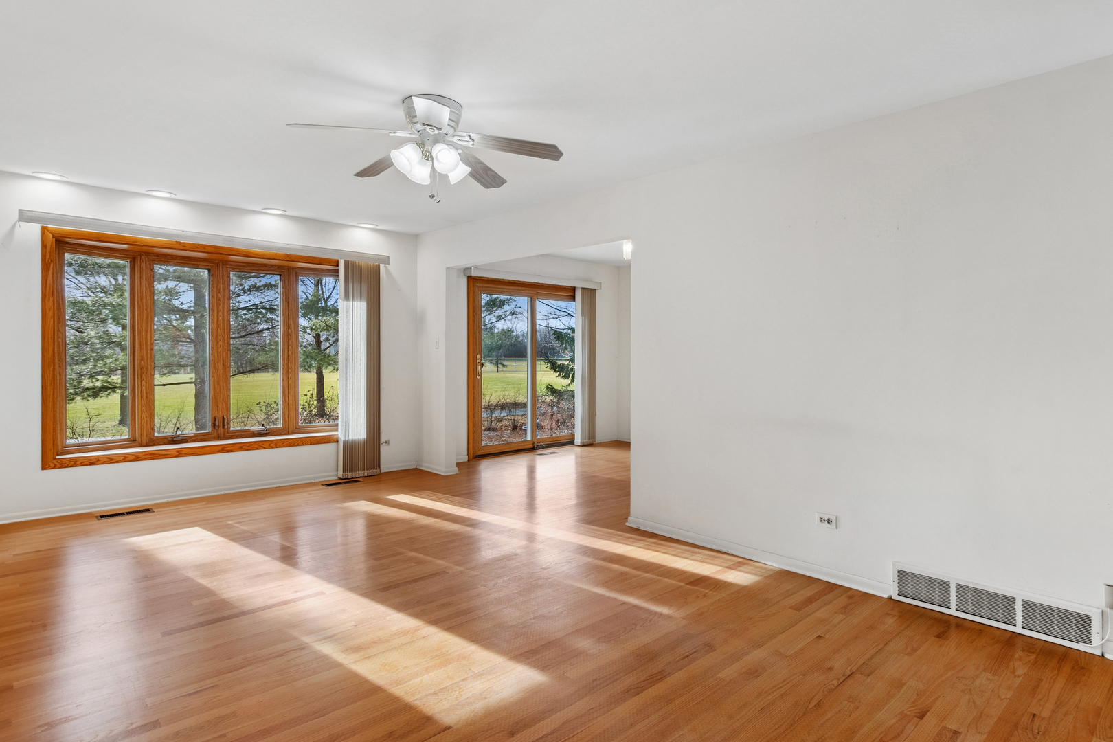 209 Herbert Street, Downers Grove, IL 60515