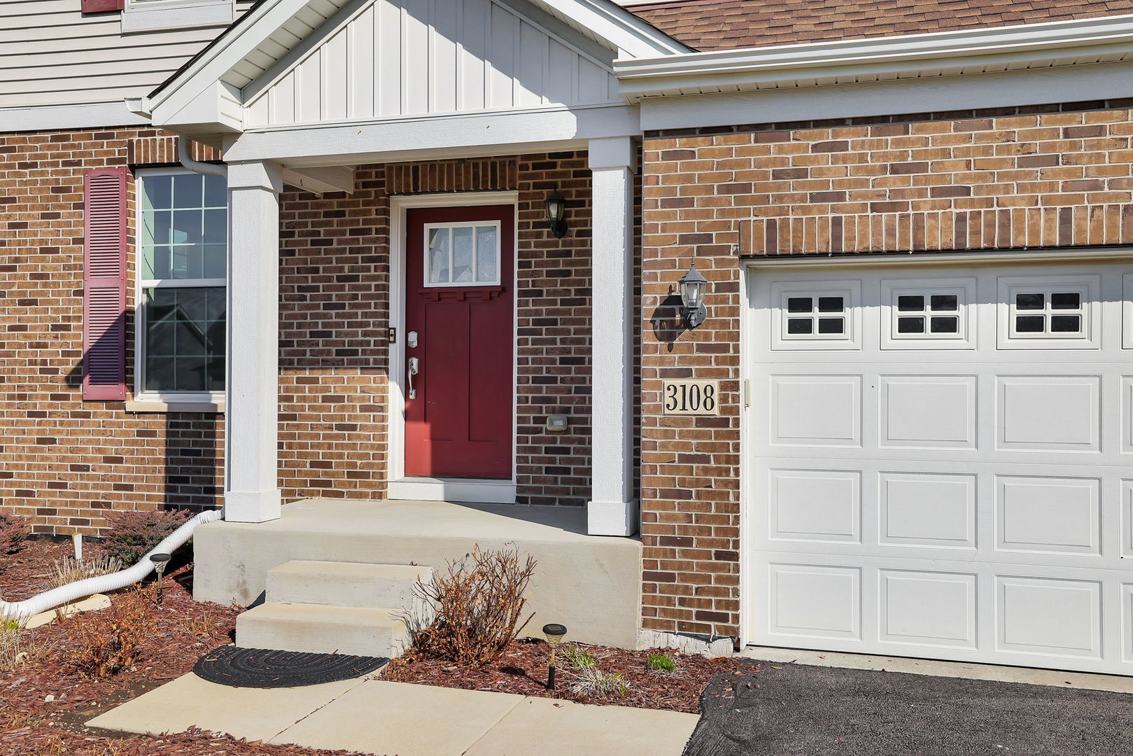 3108 Manchester Drive, Montgomery, IL 60538