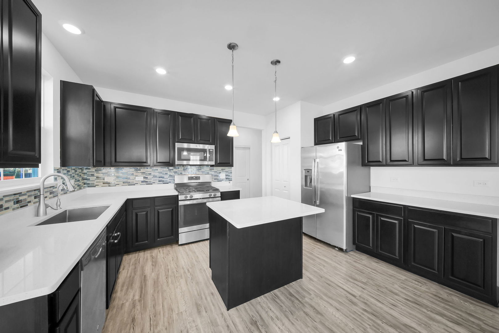 3108 Manchester Drive, Montgomery, IL 60538