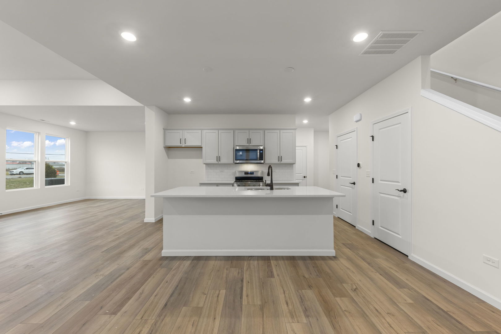 2727 Lawlor Lane, Naperville, IL 60564