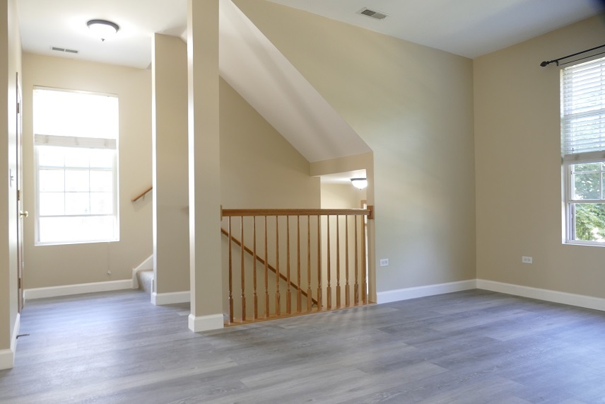 237 S Oak Creek Lane #237, Romeoville, IL 60446