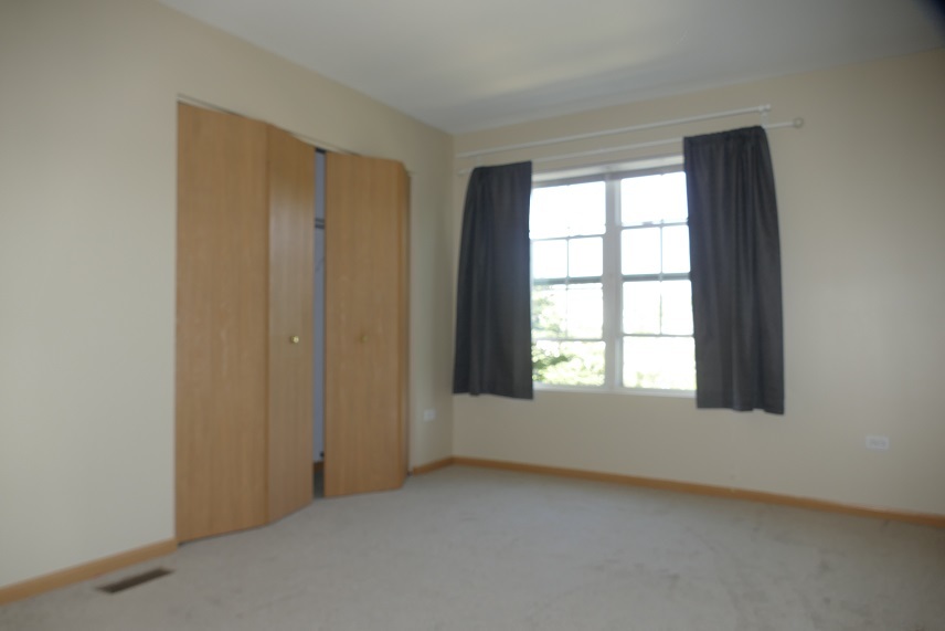 237 S Oak Creek Lane #237, Romeoville, IL 60446