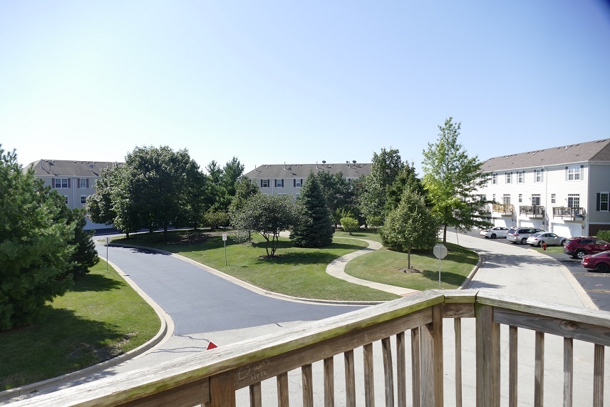 237 S Oak Creek Lane #237, Romeoville, IL 60446