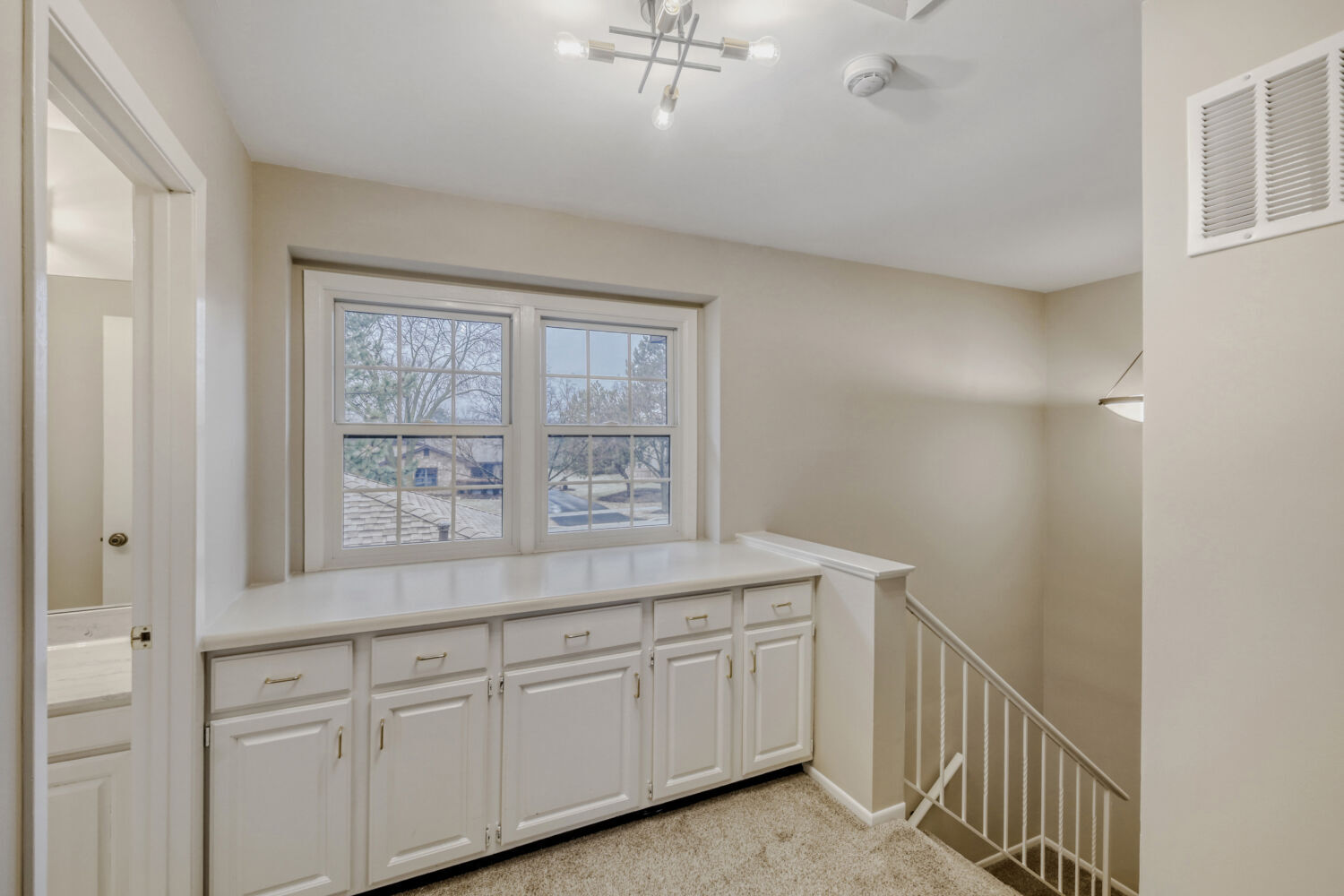 951 Brown Deer Drive, Westmont, IL 60559