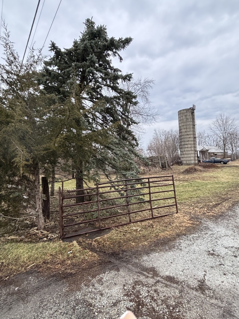 25241 S Will Center Road, Monee, IL 60449