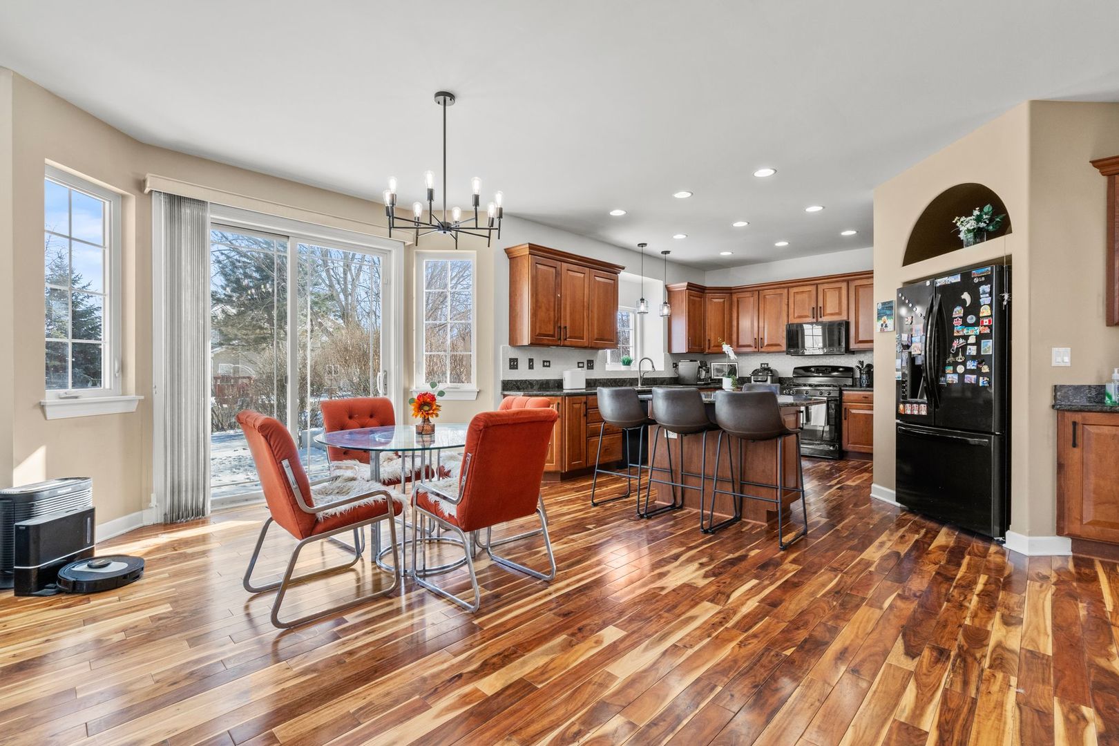 459 Glover Drive, North Aurora, IL 60542