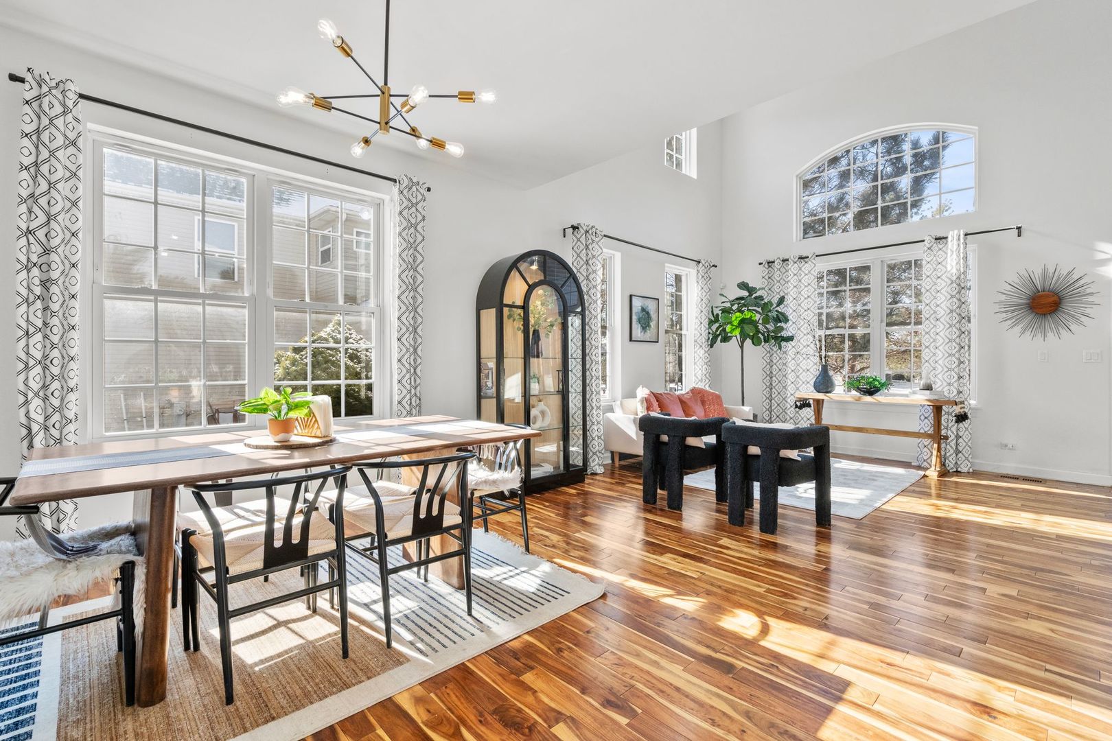 459 Glover Drive, North Aurora, IL 60542