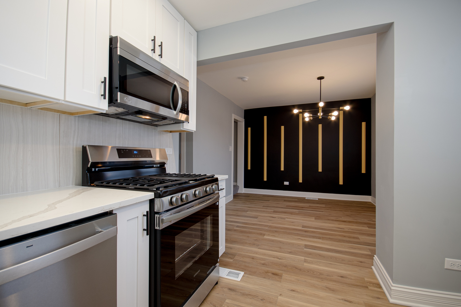 9605 S Greenwood Avenue, Chicago, IL 60628