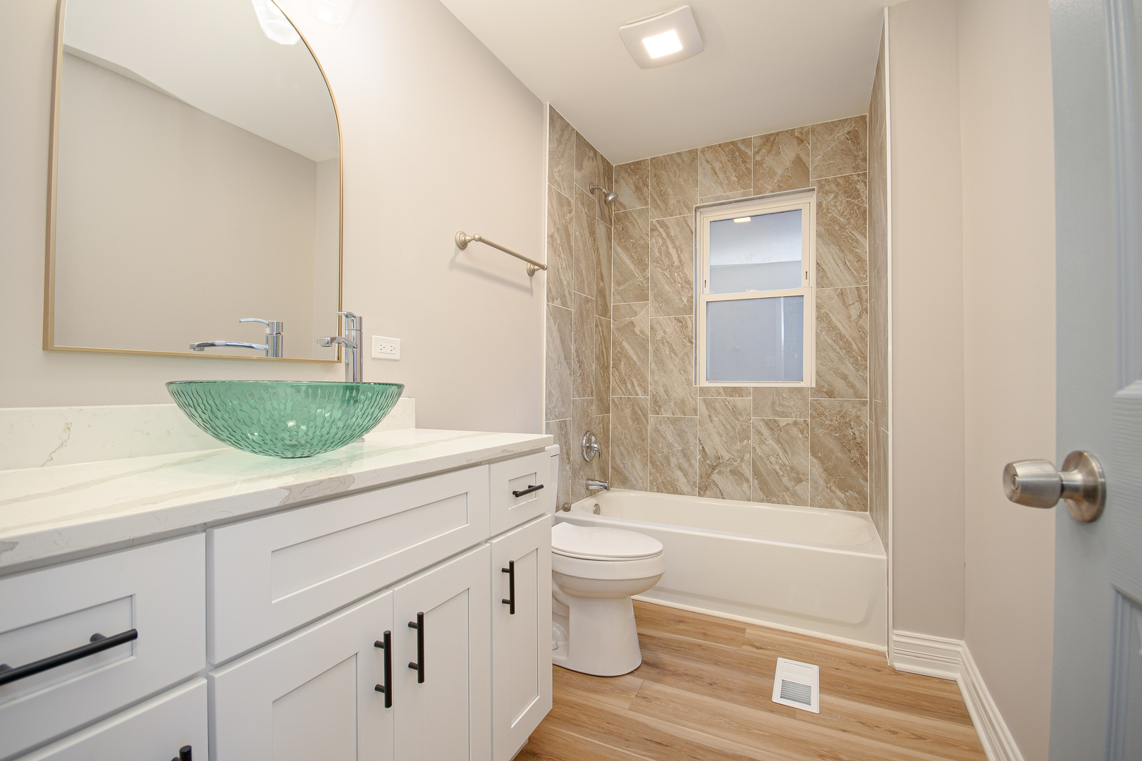 9605 S Greenwood Avenue, Chicago, IL 60628