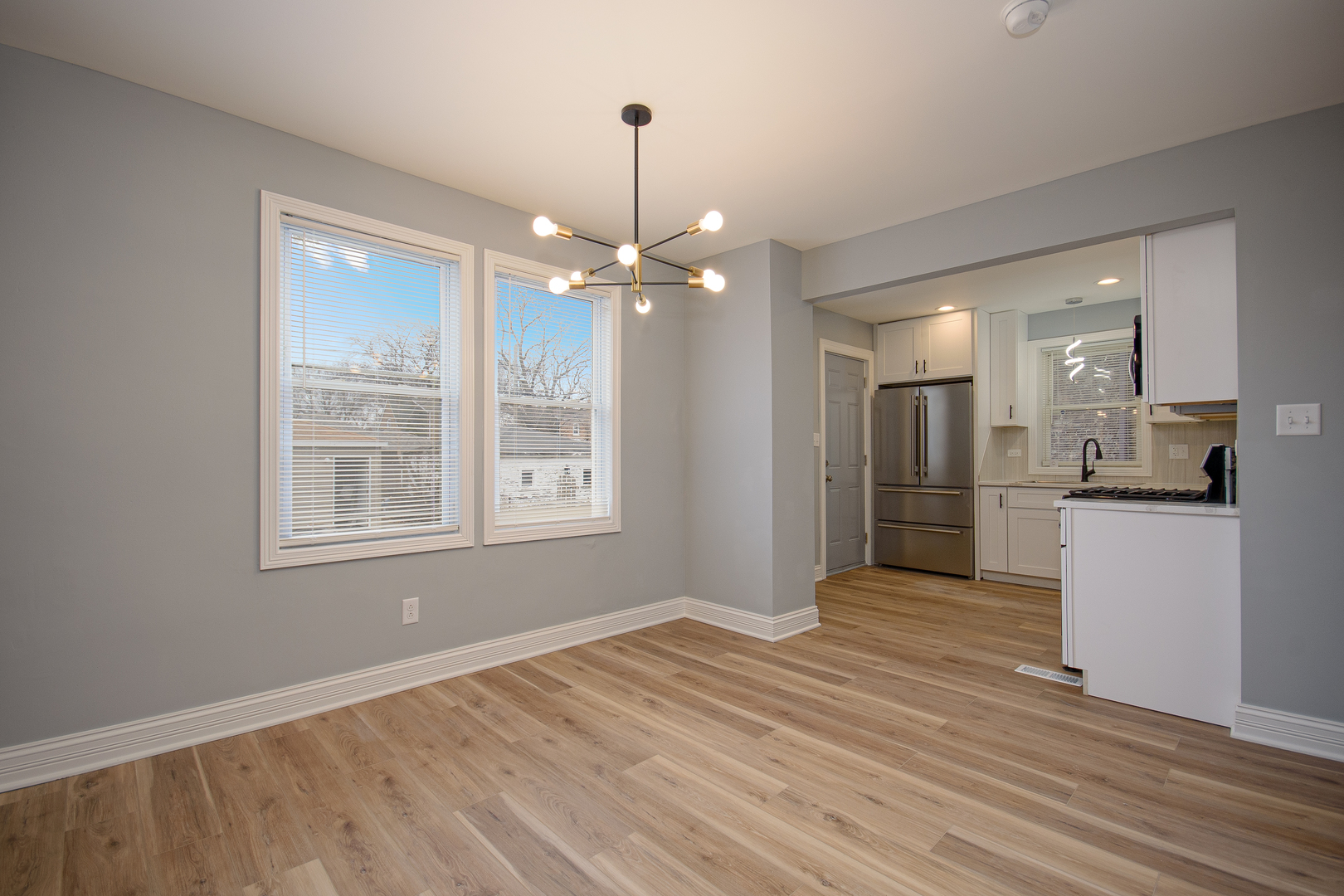 9605 S Greenwood Avenue, Chicago, IL 60628