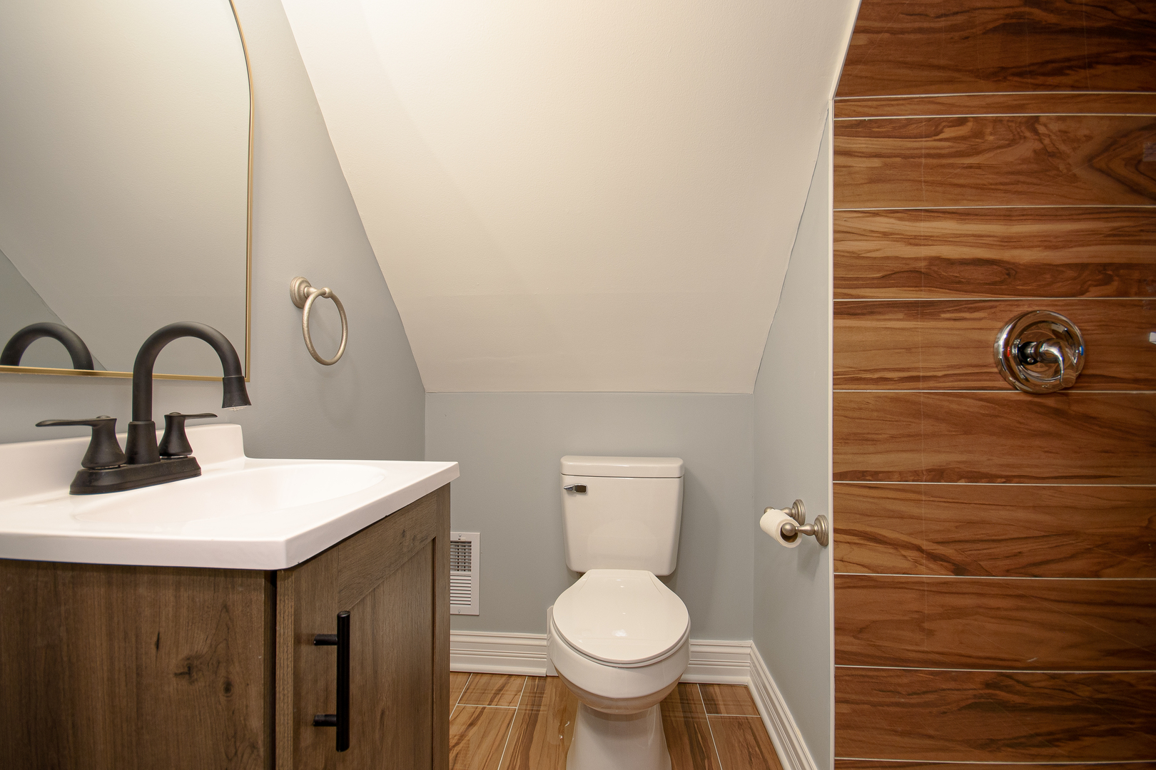 9605 S Greenwood Avenue, Chicago, IL 60628