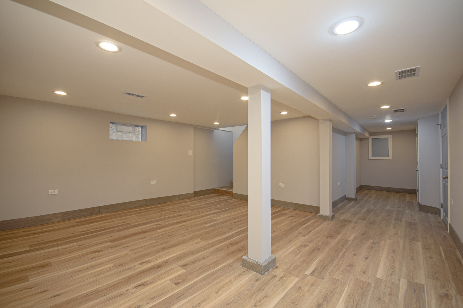 9605 S Greenwood Avenue, Chicago, IL 60628