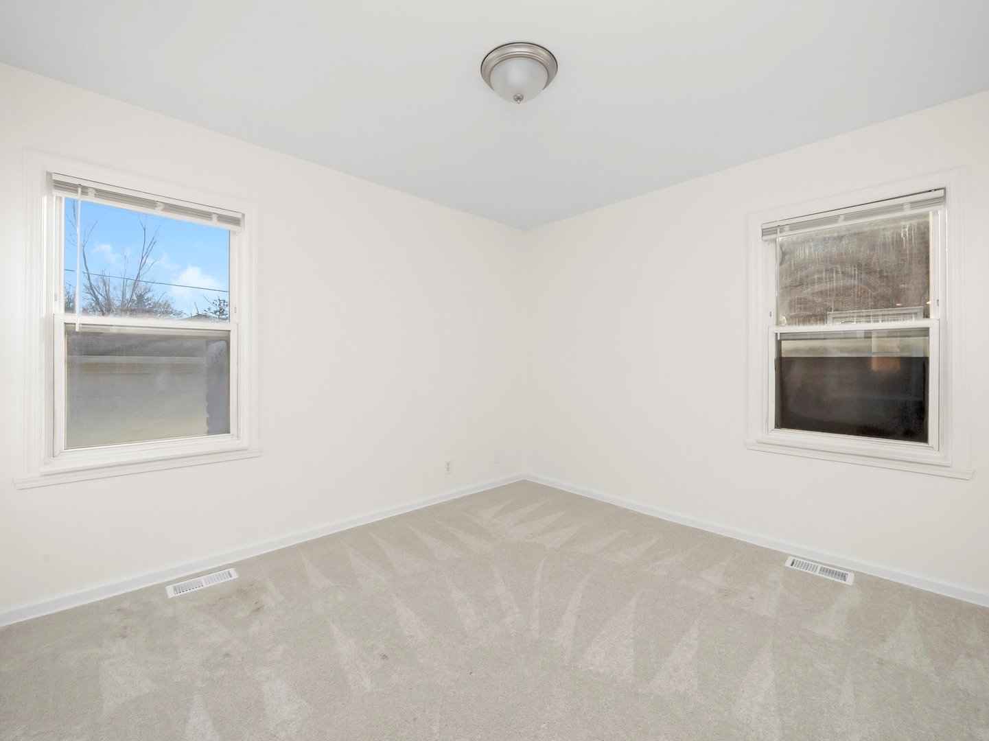 2433 S 17th Avenue, Broadview, IL 60155