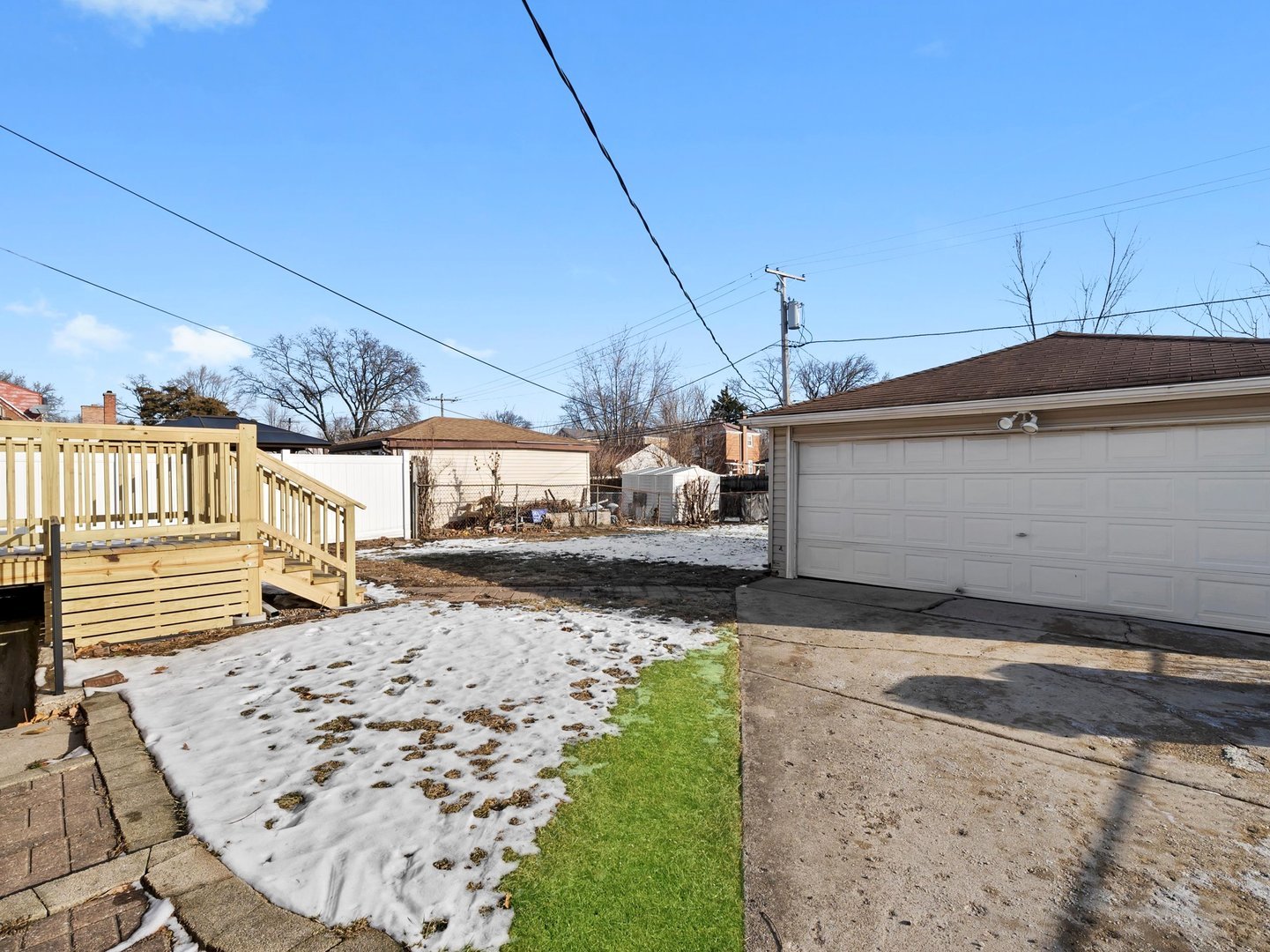 2433 S 17th Avenue, Broadview, IL 60155