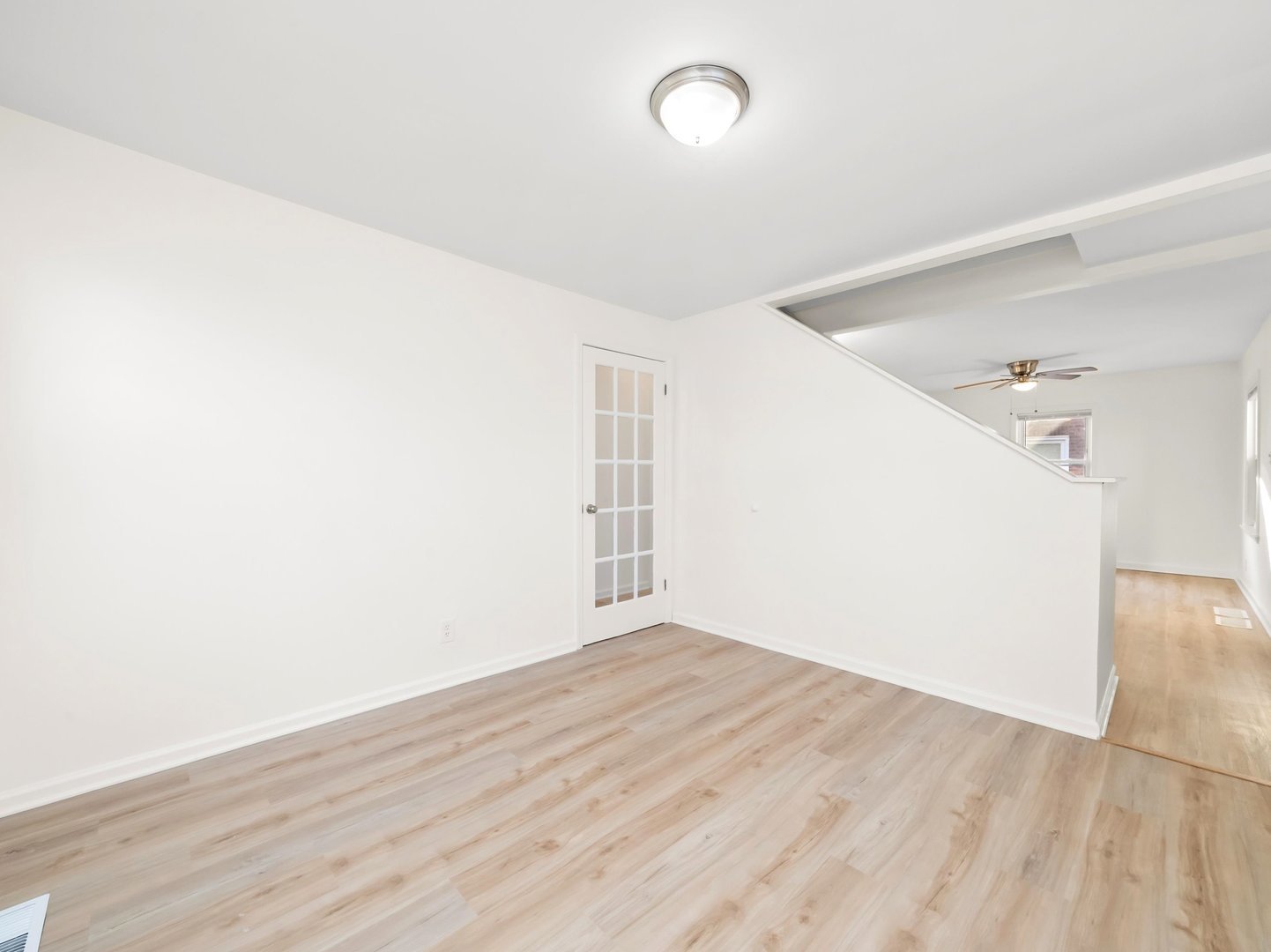 2433 S 17th Avenue, Broadview, IL 60155