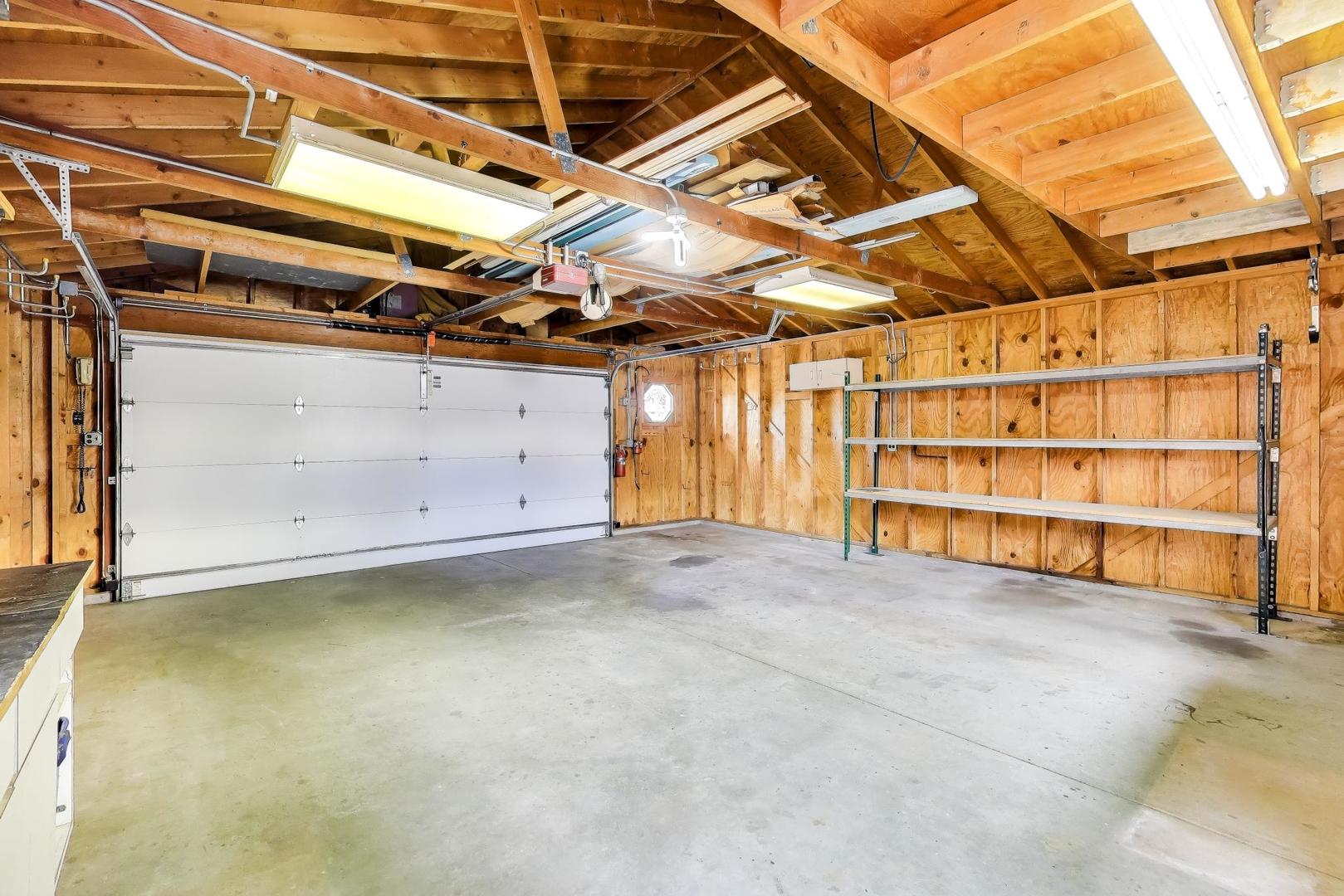 601 E Hackberry Lane, Mount Prospect, IL 60056