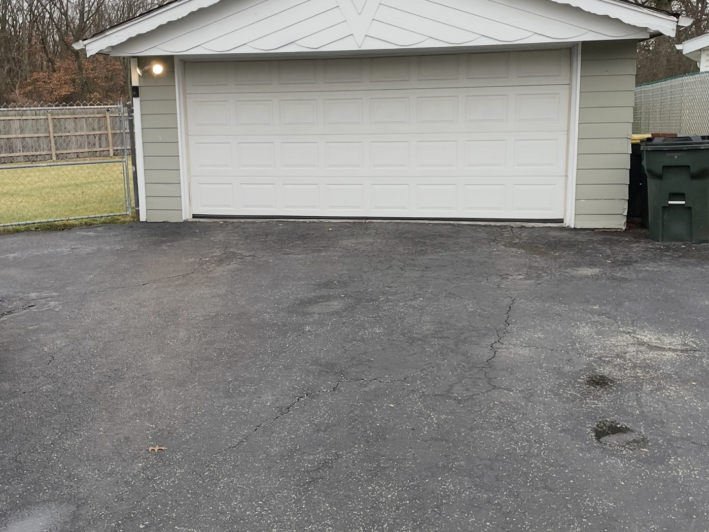 2809 Forest Lane, Lansing, IL 60438