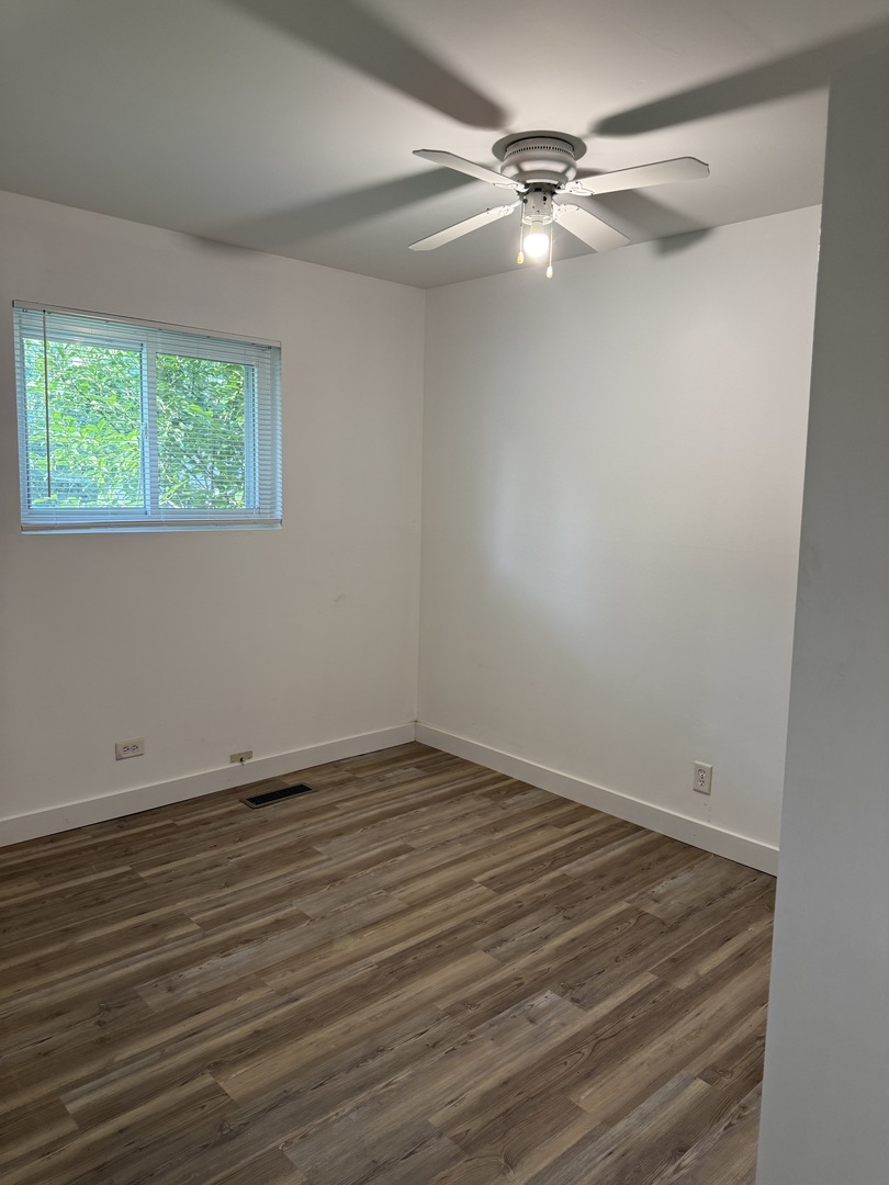 533 Redwood Road, Bolingbrook, IL 60440