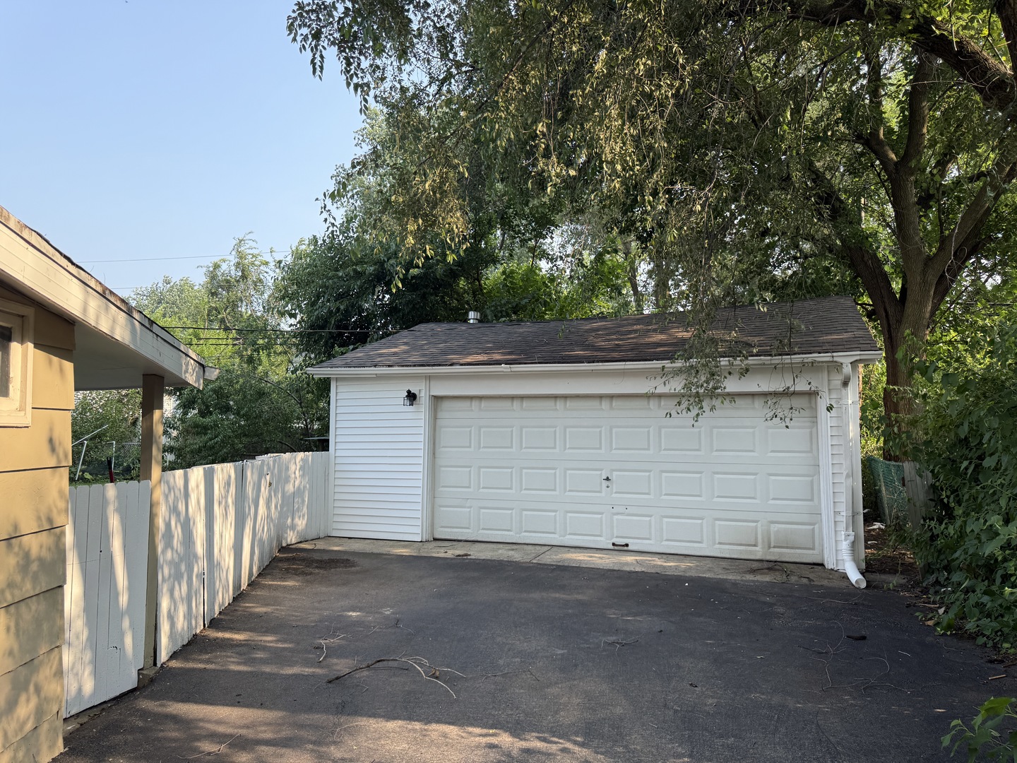 533 Redwood Road, Bolingbrook, IL 60440