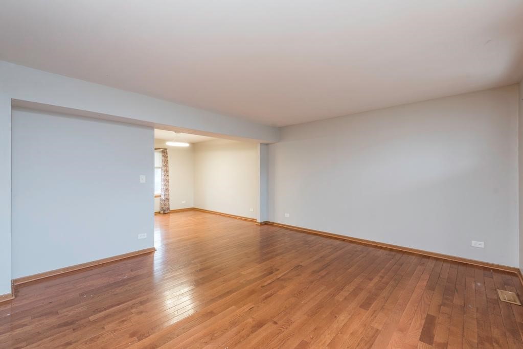 38429 N Creek Court, Beach Park, IL 60087