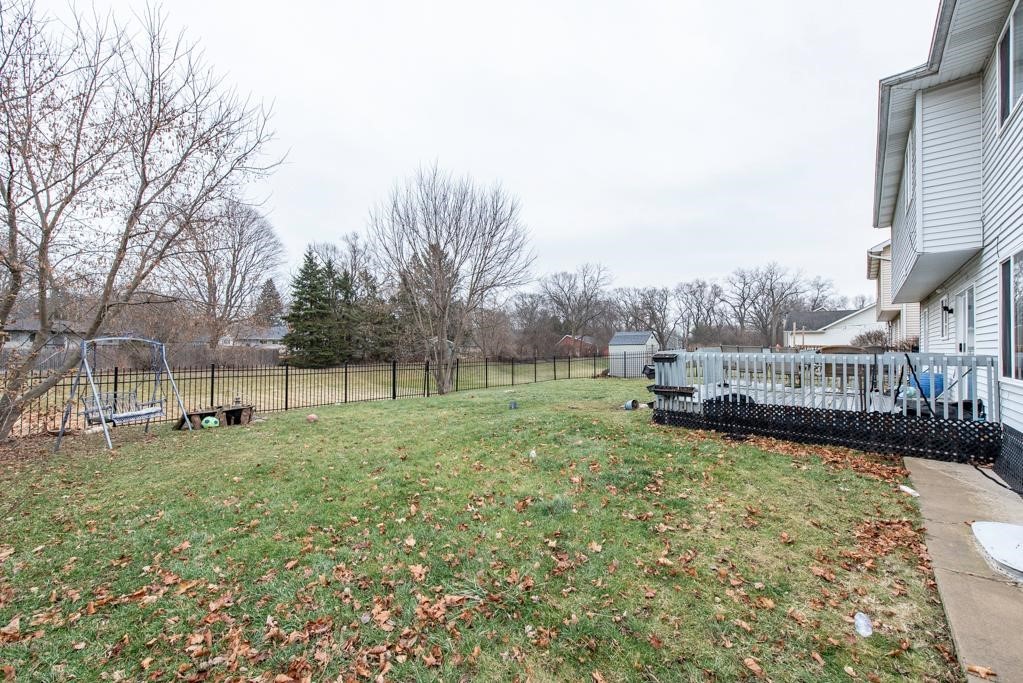 38429 N Creek Court, Beach Park, IL 60087