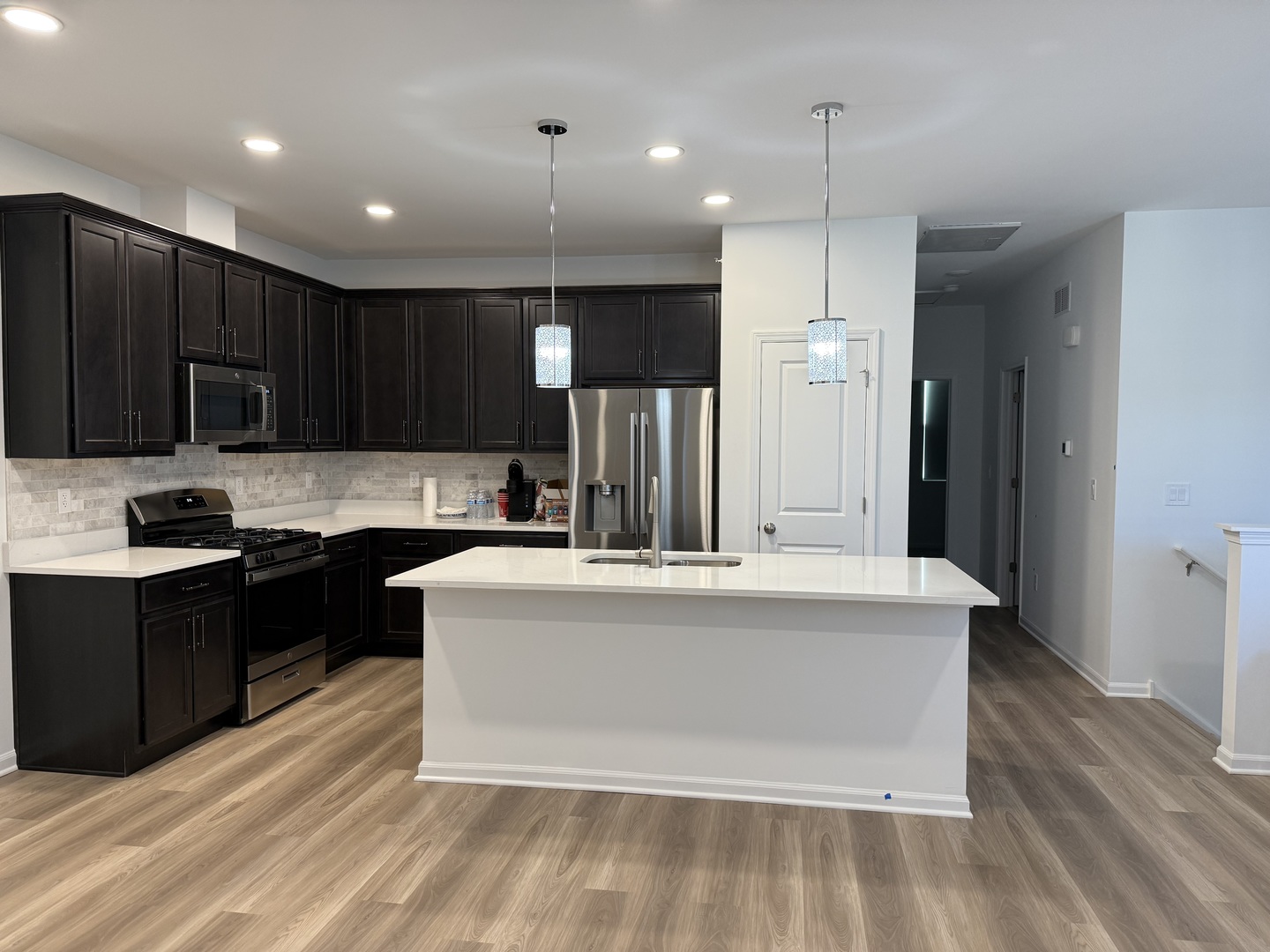 287 Kingsport Drive, South Elgin, IL 60177