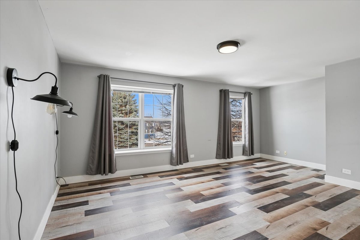 1297 Holly Court, Antioch, IL 60002