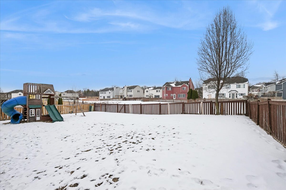 1297 Holly Court, Antioch, IL 60002