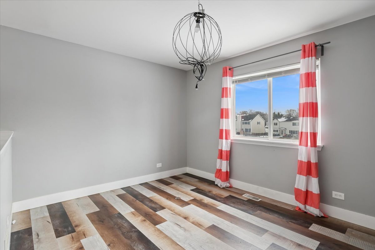 1297 Holly Court, Antioch, IL 60002