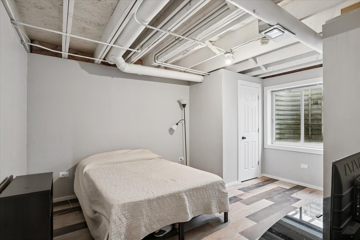 1297 Holly Court, Antioch, IL 60002