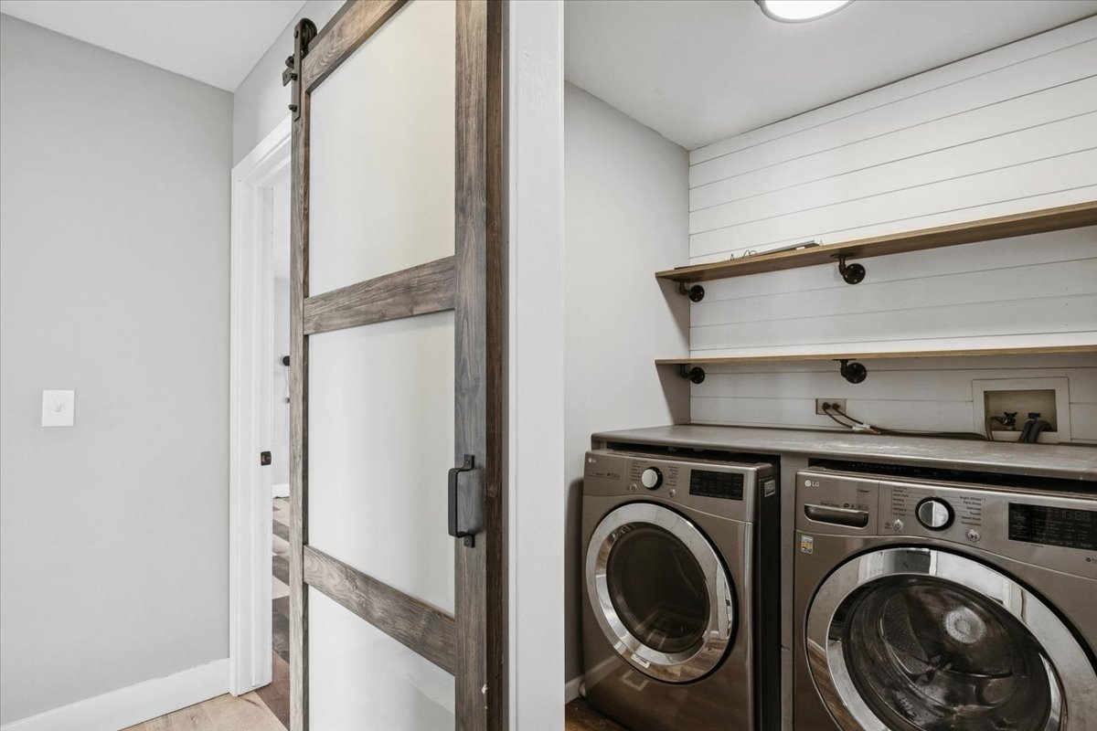 1297 Holly Court, Antioch, IL 60002