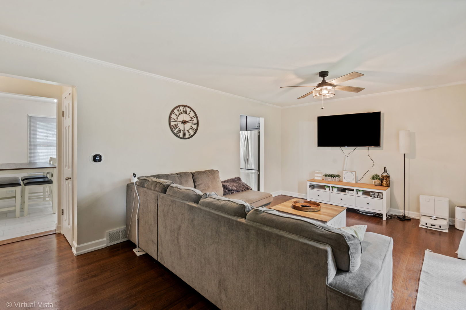 1181 Hiawatha Drive, Elgin, IL 60120