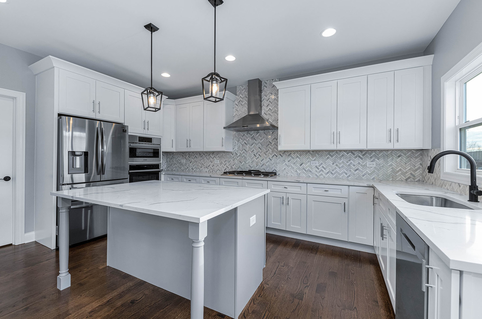 2004 Oldfield Road, Darien, IL 60561