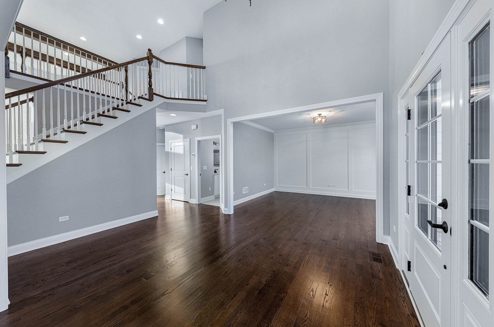 2004 Oldfield Road, Darien, IL 60561