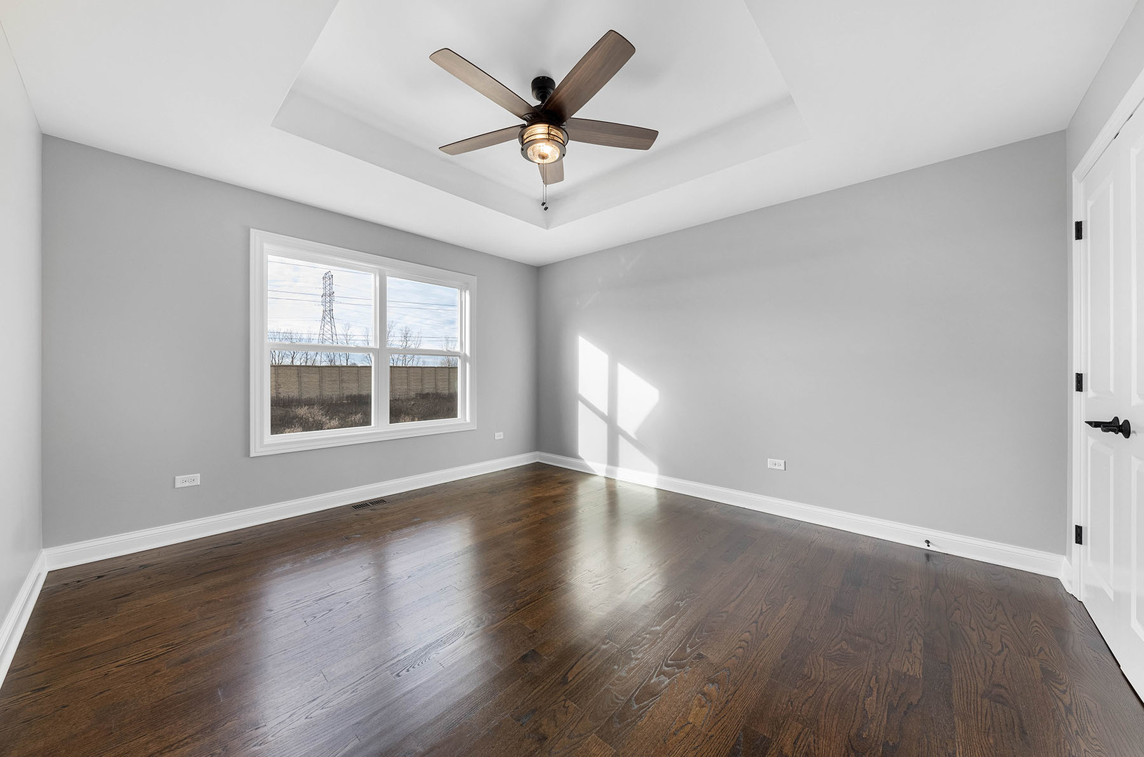 2004 Oldfield Road, Darien, IL 60561