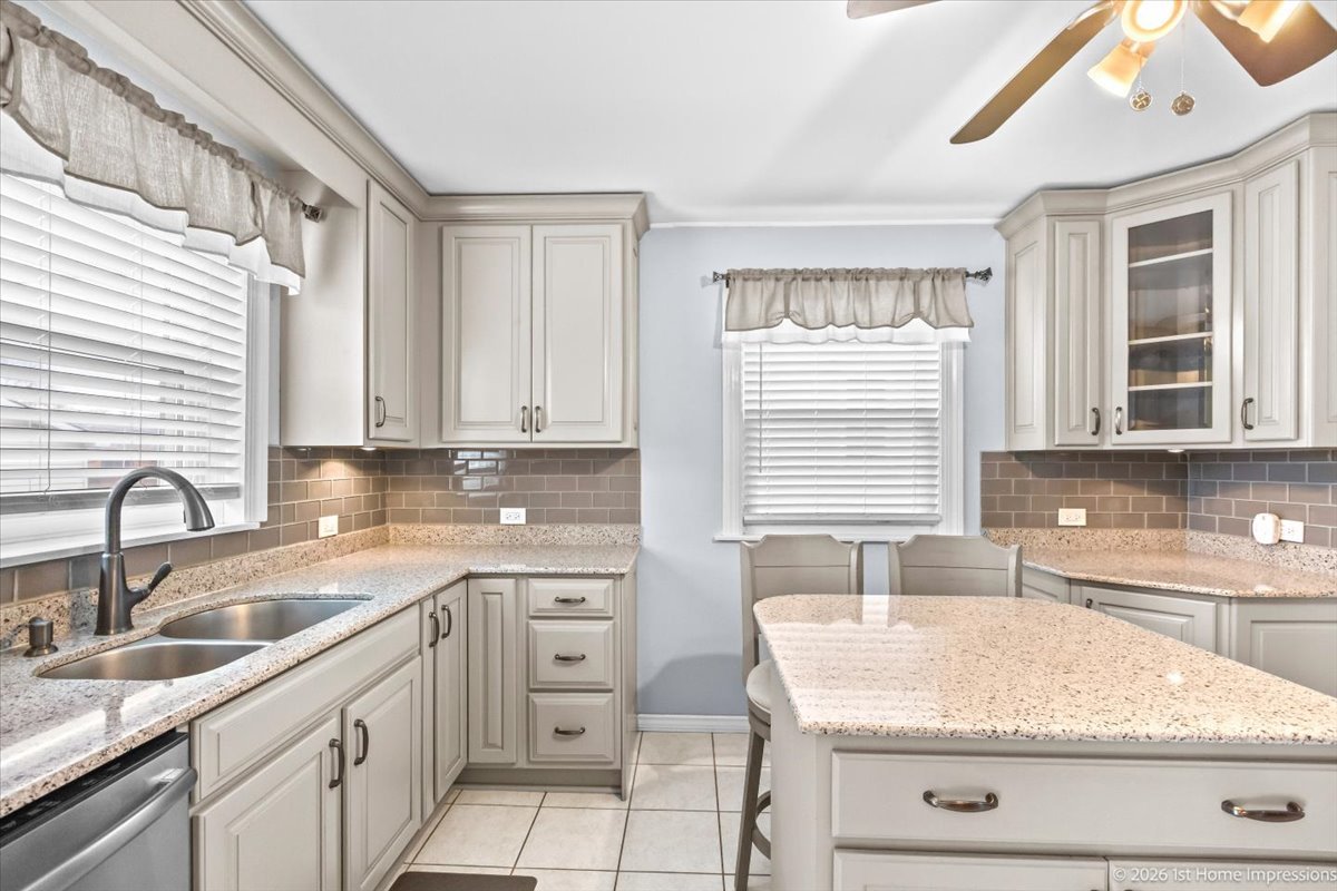 9603 S Albany Avenue, Evergreen Park, IL 60805